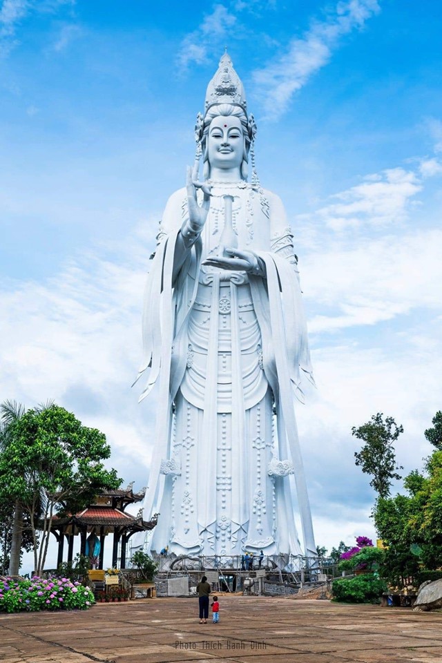 Tượng Phật quan âm Đà Lạt