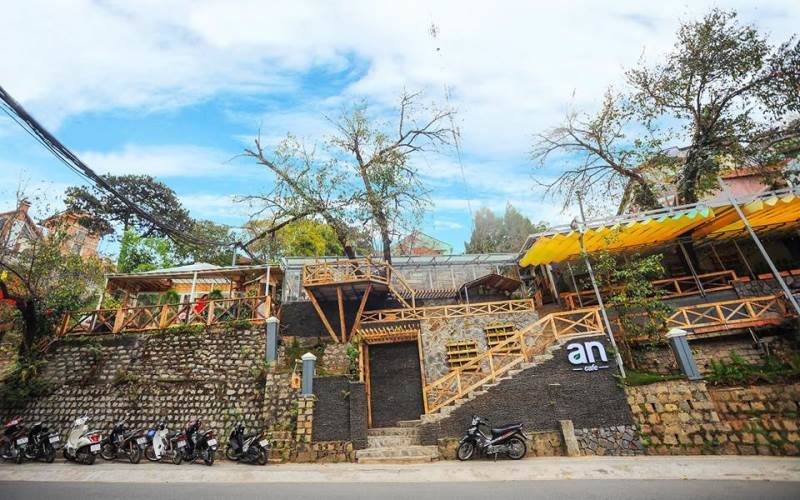 F Coffee & Shop