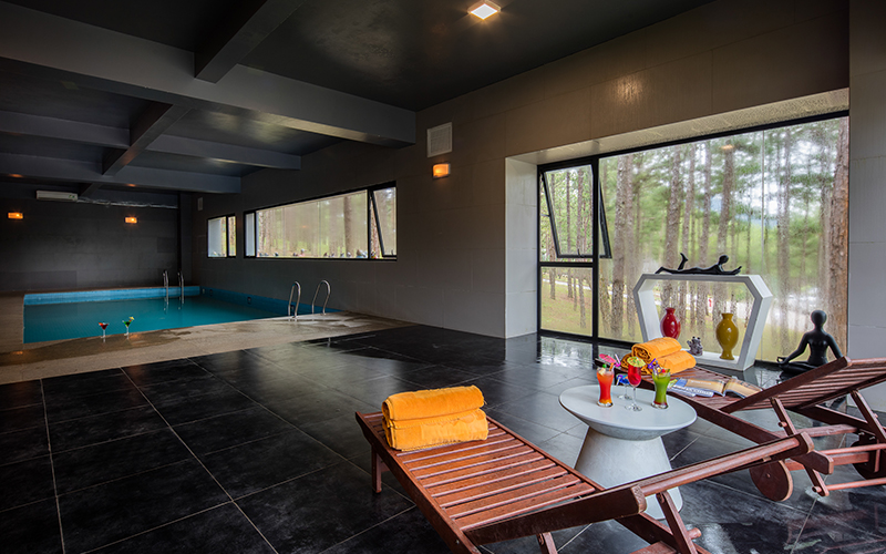 Hồ bơi khách sạn terracotta dalat hotel resort & spa
