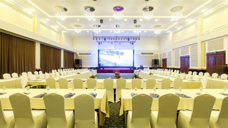 Khách sạn LaDaLat tuyển dụng