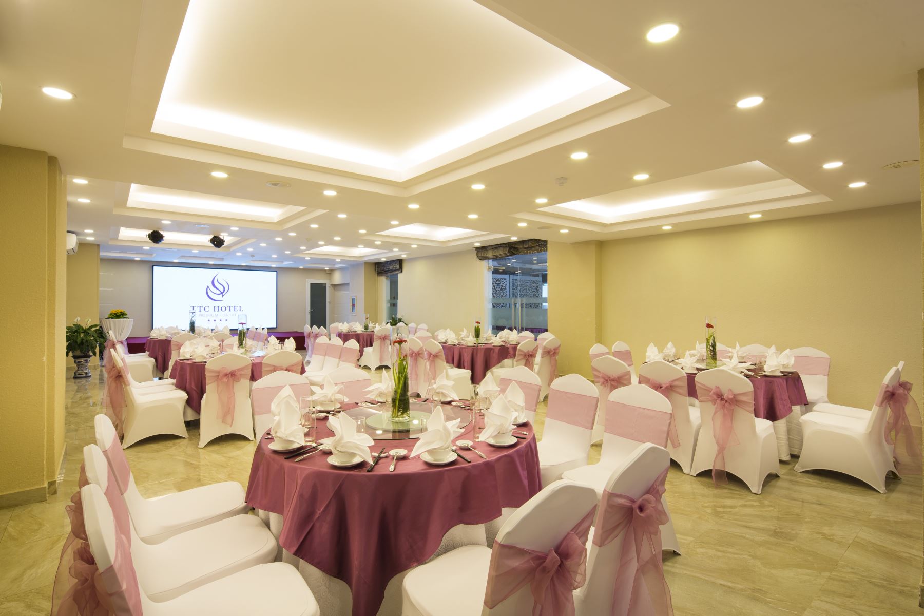 Khách sạn TTC premium Đà Lạt