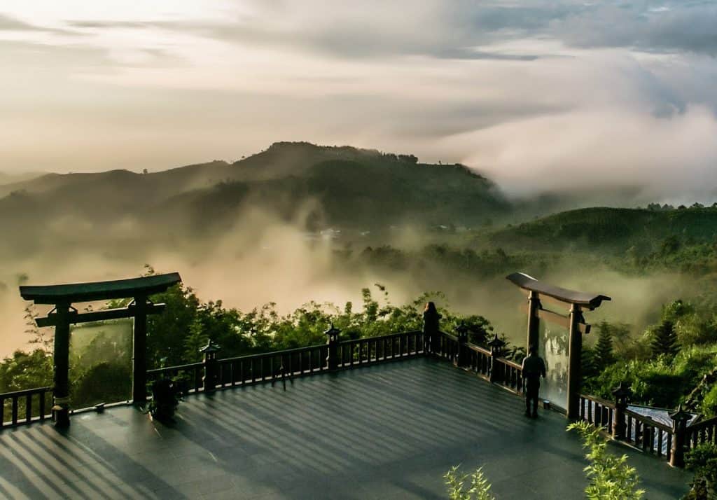 Linh Quy Pháp Ấn buổi sáng