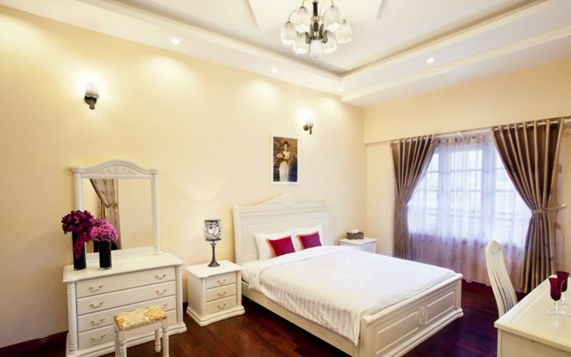 phòng Deluxe biệt thự Hoa Hồng