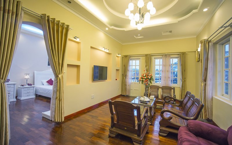 phòng Executive Suite biệt thự Hoa Hồng