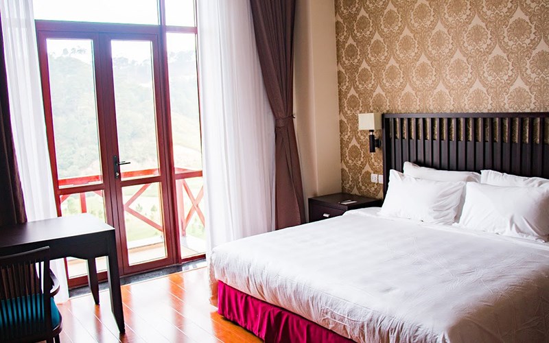 phòng deluxe Swiss Belresort Tuyền Lâm Đà Lạt