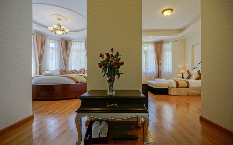 phòng deluxe Tuyền Lâm resort