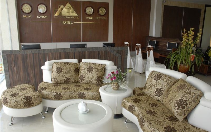 Số điện thoại khách sạn Phố Núi Đà Lạt