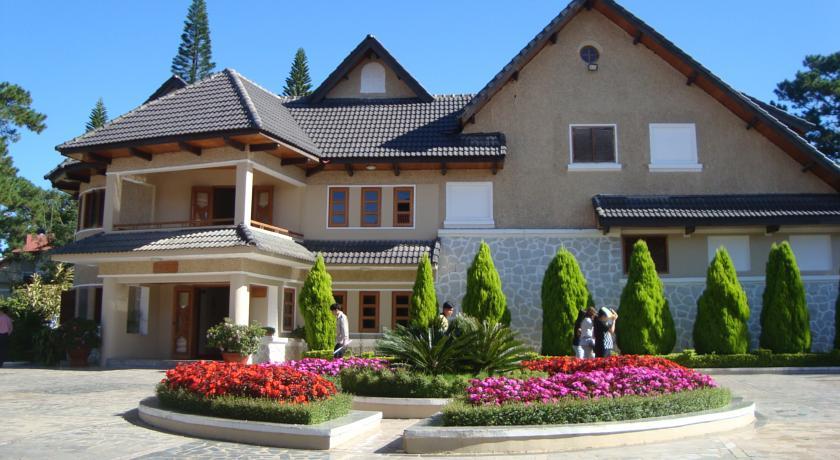 Kinh nghiệm đặt phòng Monet Garden Villa