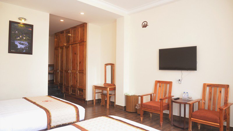 Phòng Superior Family Khách sạn Lake View Đà Lạt
