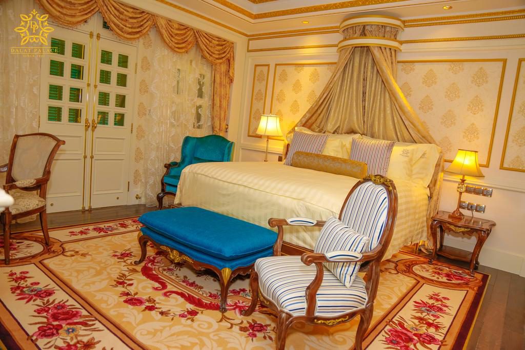 Khách sạn dalat palace 5 sao