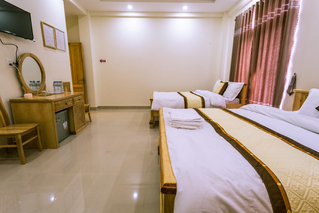 Phòng 4 người khách sạn 4 mùa