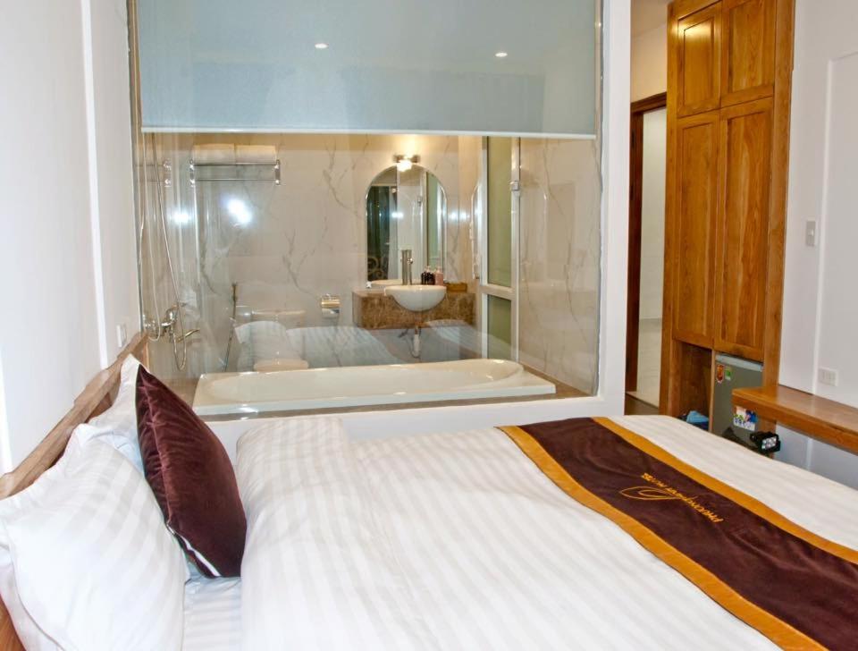 phòng Deluxe Double Khách sạn Phương Anh