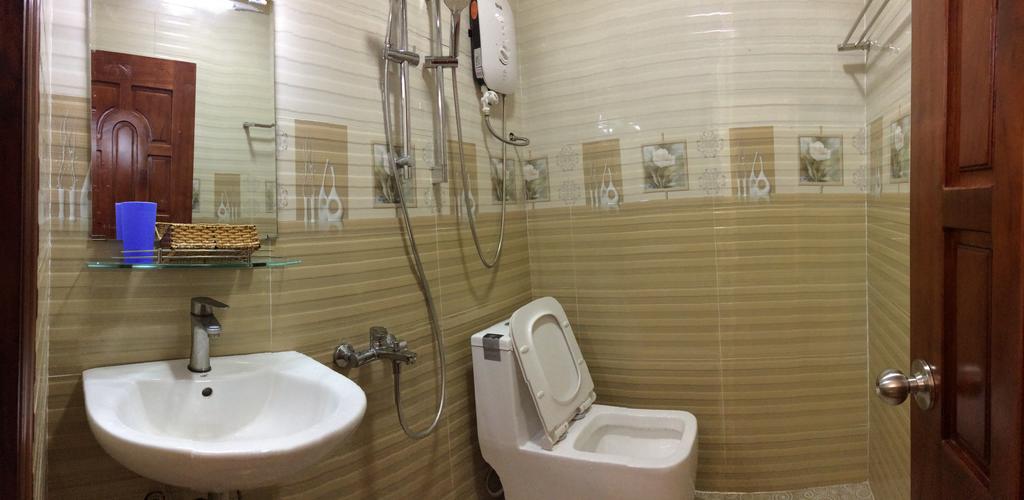 Phòng Deluxe Hoàng Phong Hotel
