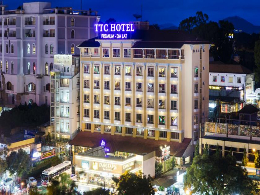 Khách sạn 4 sao Đà Lạt đường Nguyễn Thị Minh Khai
