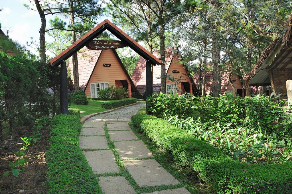 khách sạn Resort Đồi Mộng Mơ