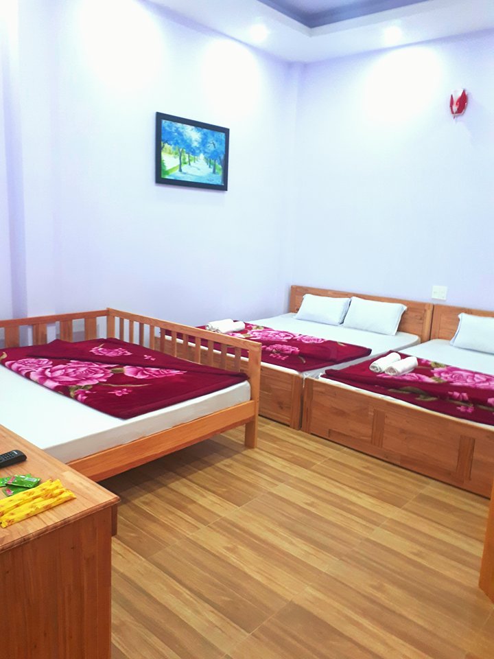 Nhà nghỉ đường Bùi Thị Xuân