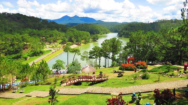 Tham quan Đồi Mộng Mơ Đà Lạt