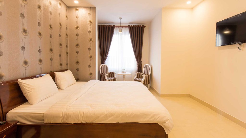 Giá phòng khách sạn Sơn Thủy Đà Lạt