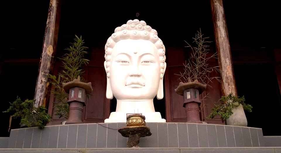Nhà nghỉ gần Linh Quy Pháp Ấn