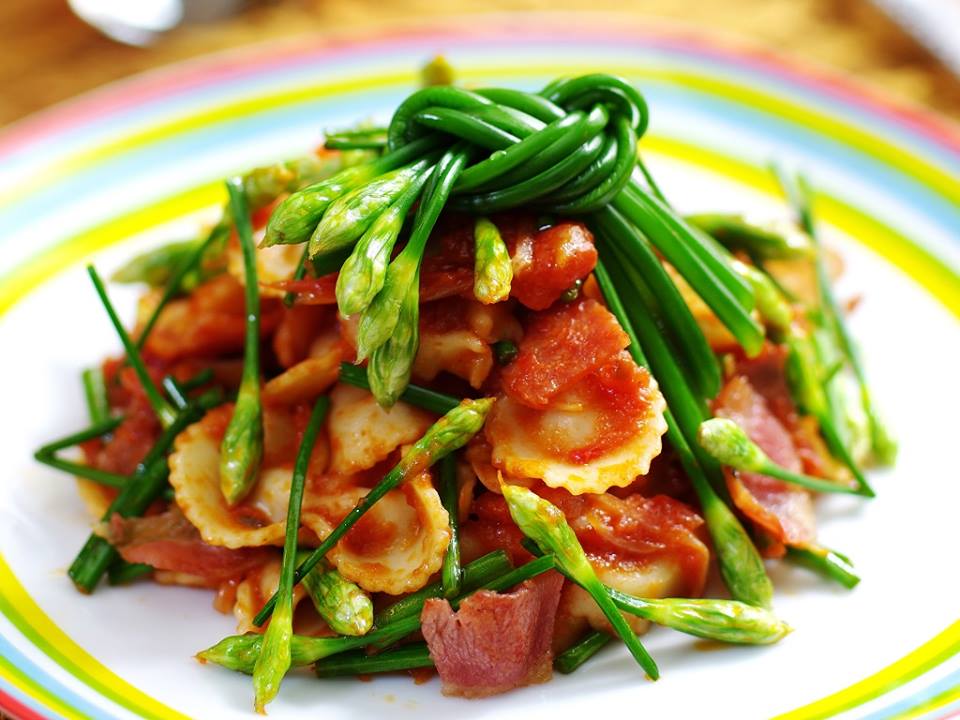 Món ăn ở nhà hàng chay hoa sen
