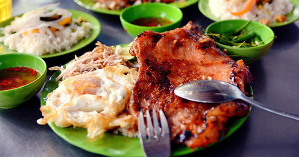 Quán cơm Tấm Mei