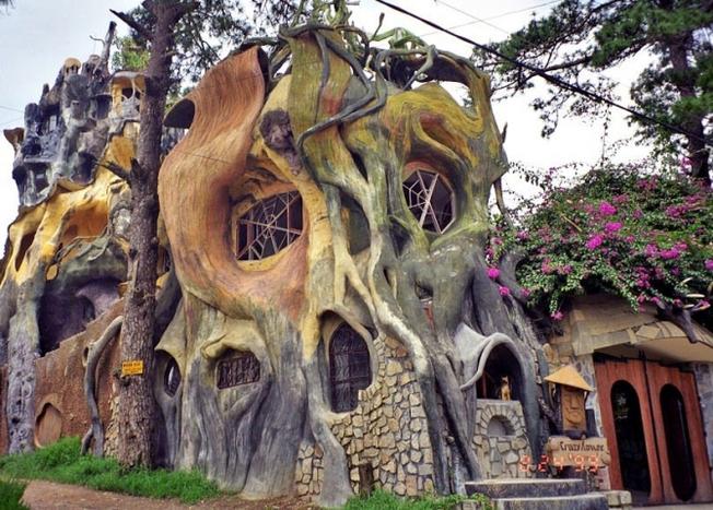 Giá vé vào biệt thự Hằng Nga Đà Lạt
