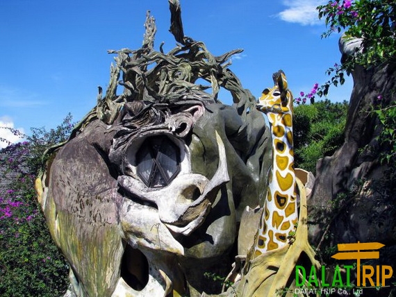Ngôi nhà điên ở Đà Lạt