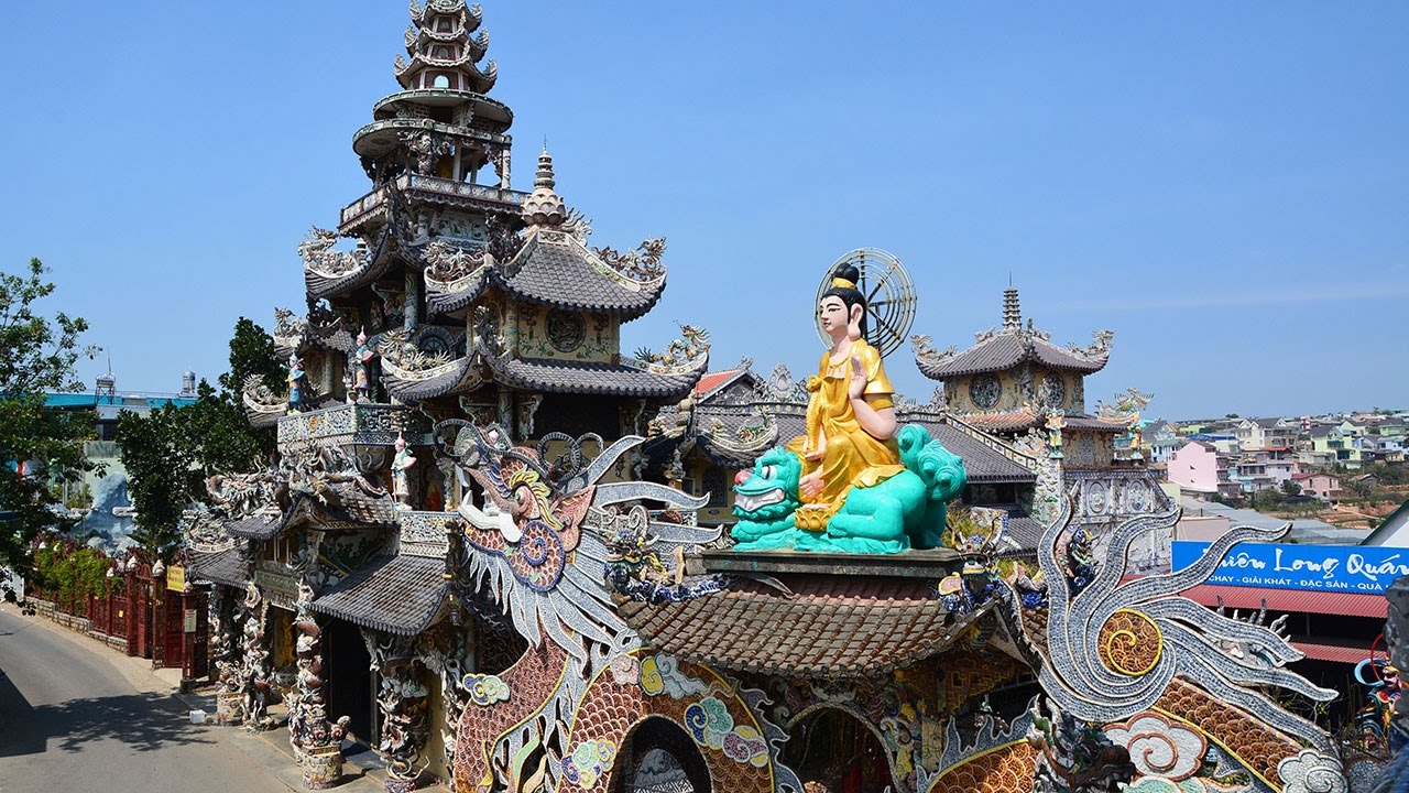 Tour Langbiang - Chùa Linh Phước