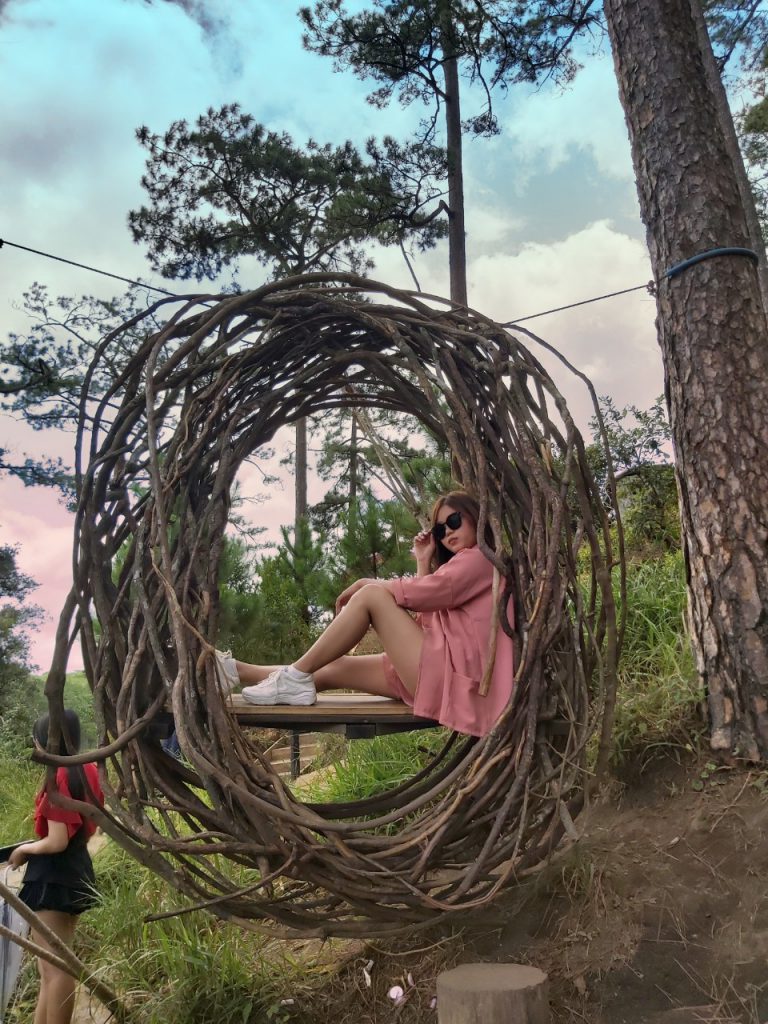Phim trường Happy Hill