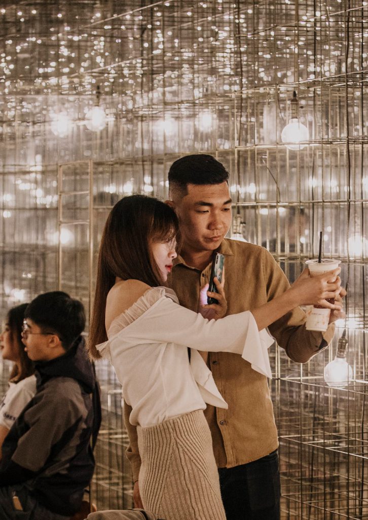 Vương quốc ánh sáng ở đâu