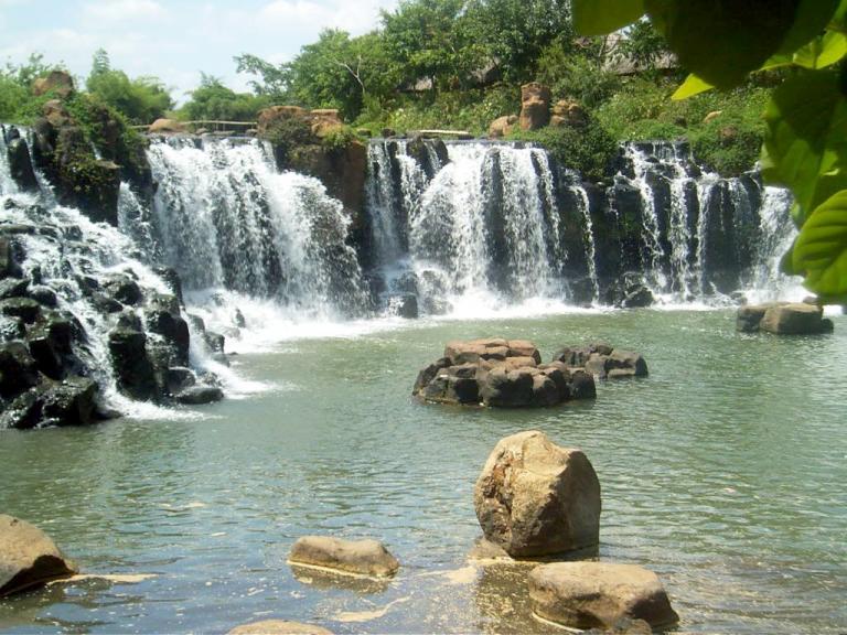 Thác cam ly ở đà lạt