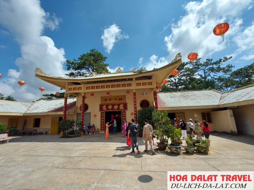 Chùa Tàu Đà Lạt - Thiên Vương Cổ Sát