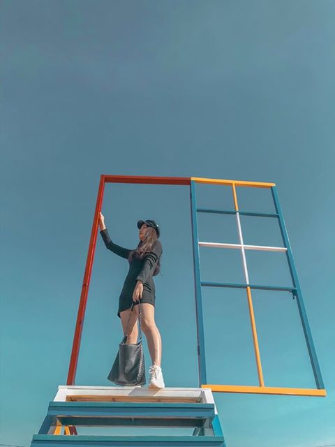 giá vé bắc thang lên hỏi ông trời