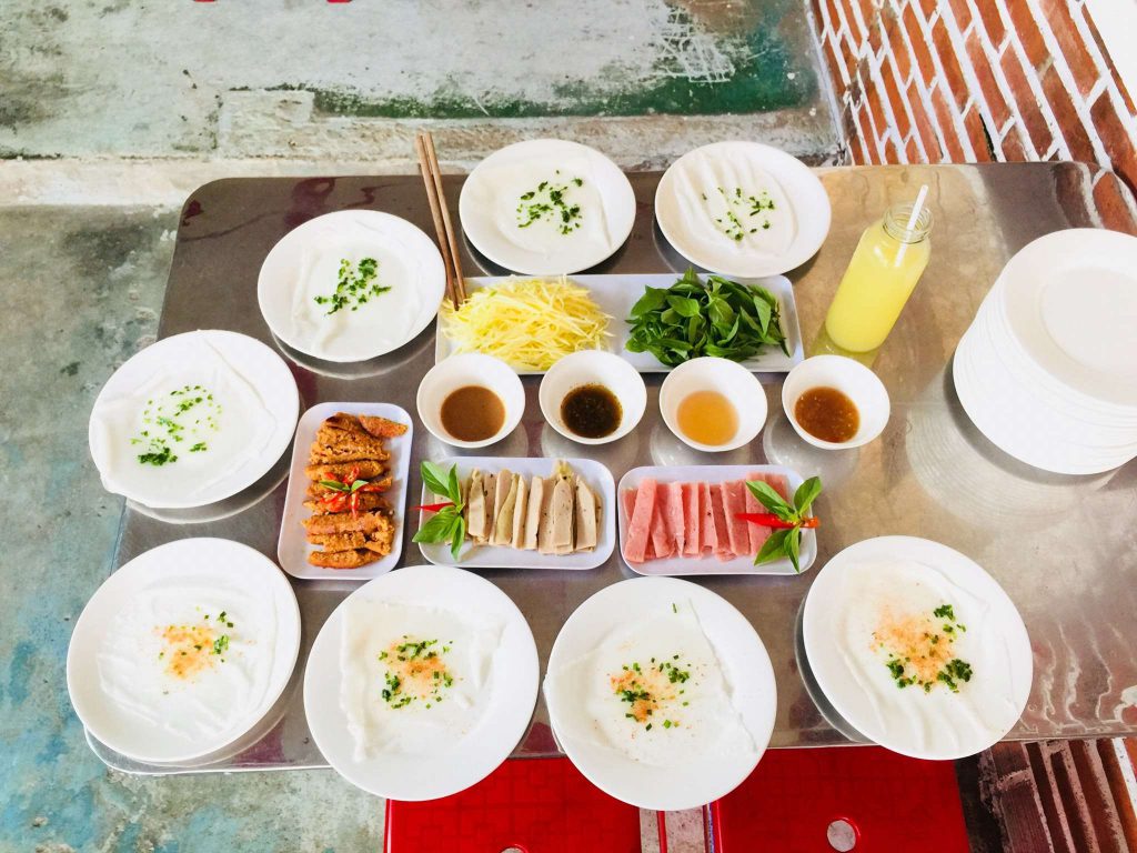 Bánh ướt xếp chồng tại Đà Lạt