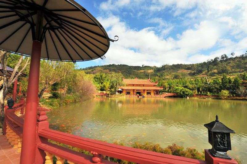 Khung cảnh trúc lâm viên