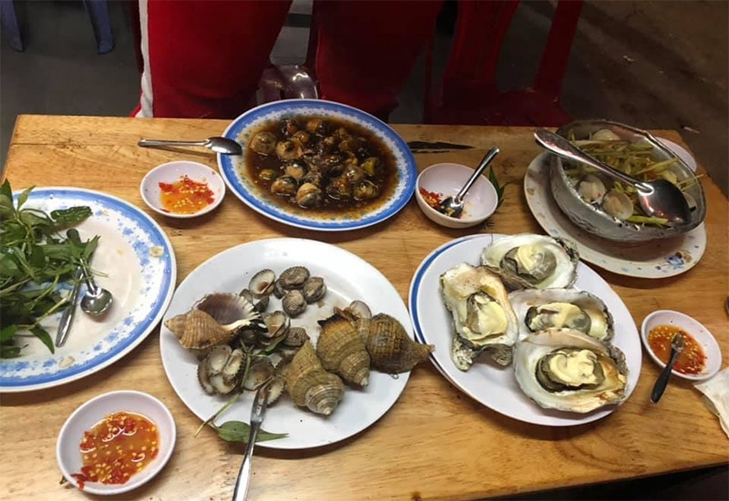 quán ốc vỉa hè Đà Lạt