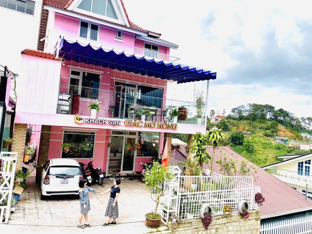 Giấc mơ hồng villa