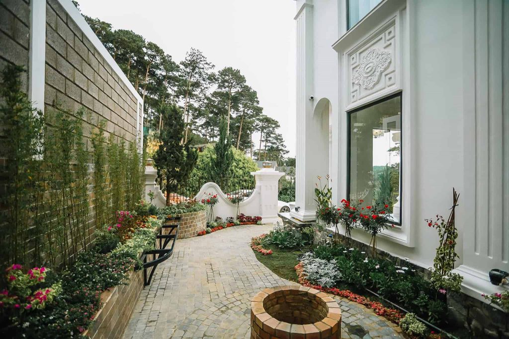 Không gian bên ngoài của Memory Inn Dalat