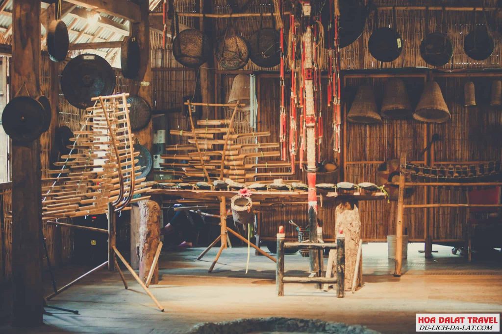Lễ hội cồng chiêng ở Thung Lũng Tình Yêu