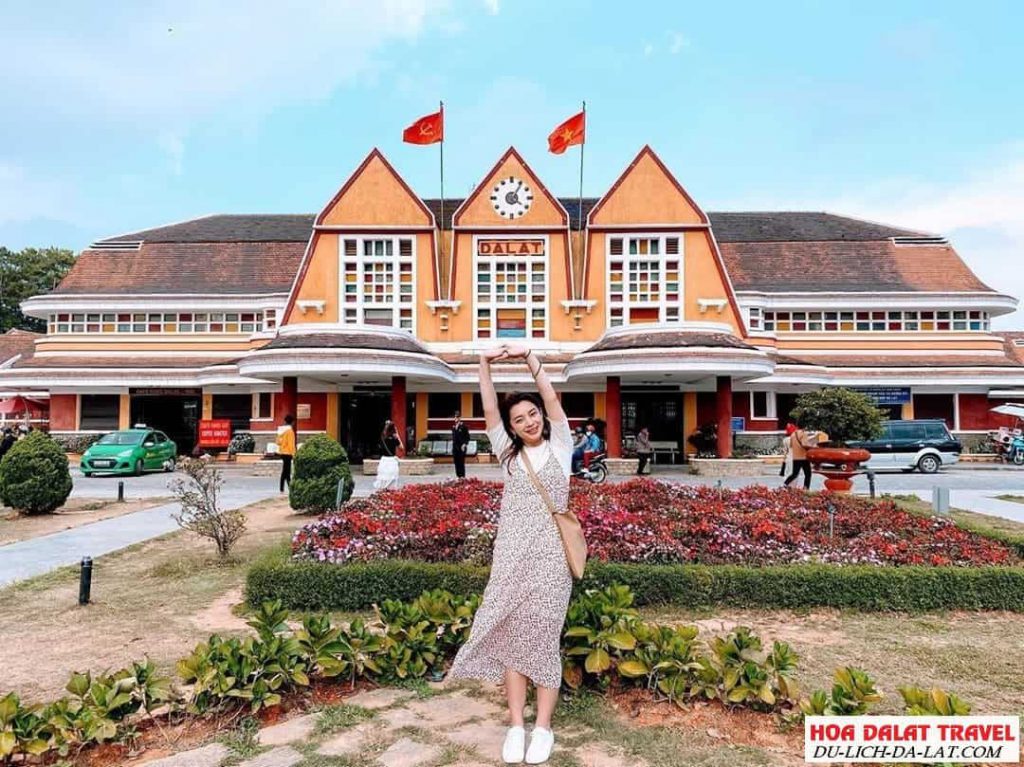 Nhà ga