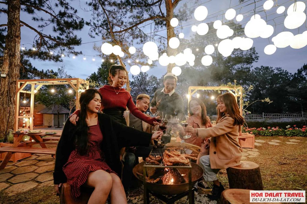 ở lại qua đêm tại Thung Lũng Tình Yêu