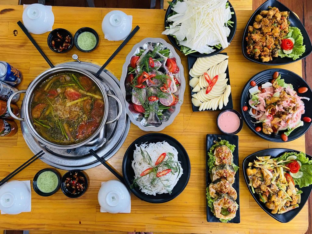 Thực đơn lẩu cá tầm măng chua