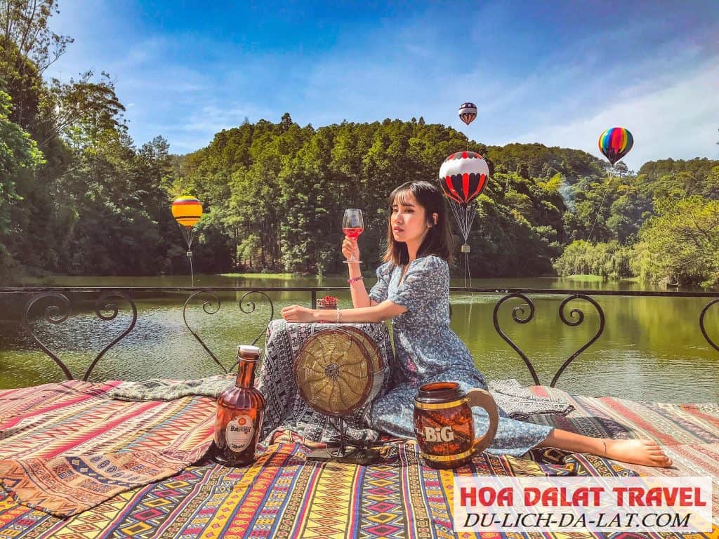 Check in rừng khinh khí cầu