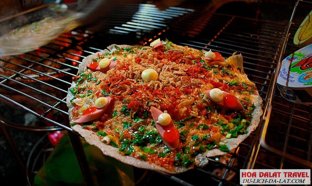 Bánh tráng nướng chợ đêm