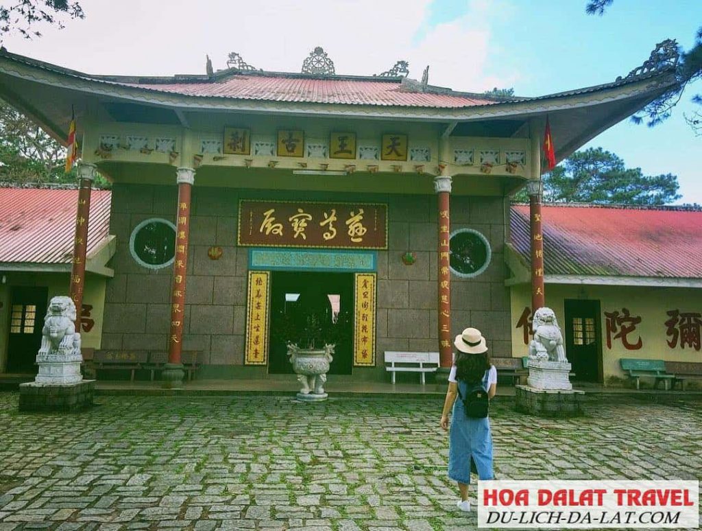 Chùa Tàu ở Đà Lạt có gì