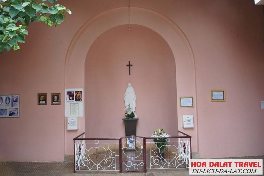 Giờ hành lễ nhà thờ Domaine De Marie Đà Lạt