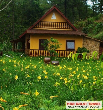 Resort nghỉ dưỡng giữa rừng hoa