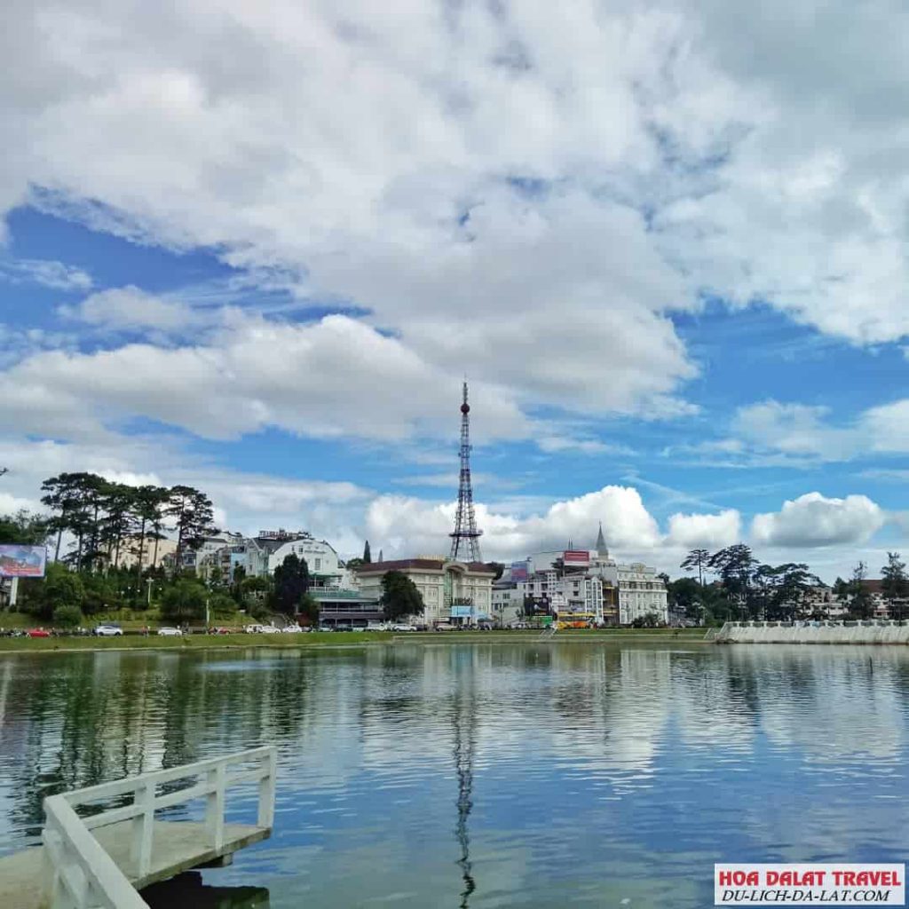 Xuất xứ tên gọi Hồ Xuân Hương