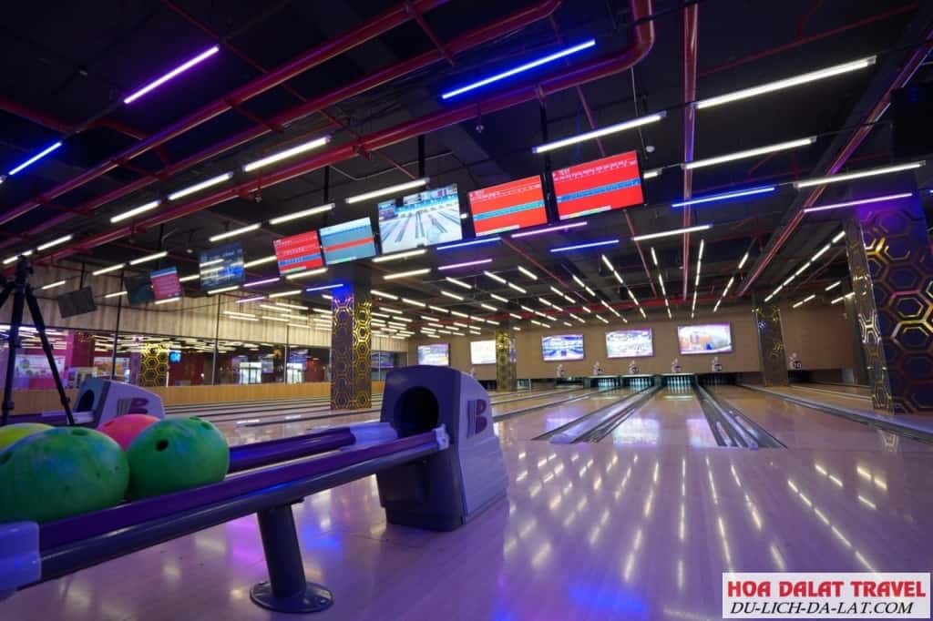 Bowling là một trò thú vị ở Đà Lạt