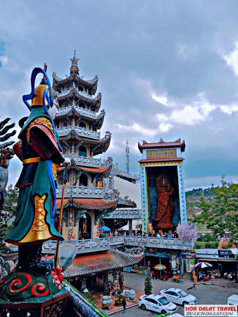 Các công trình trong chùa Linh Phước